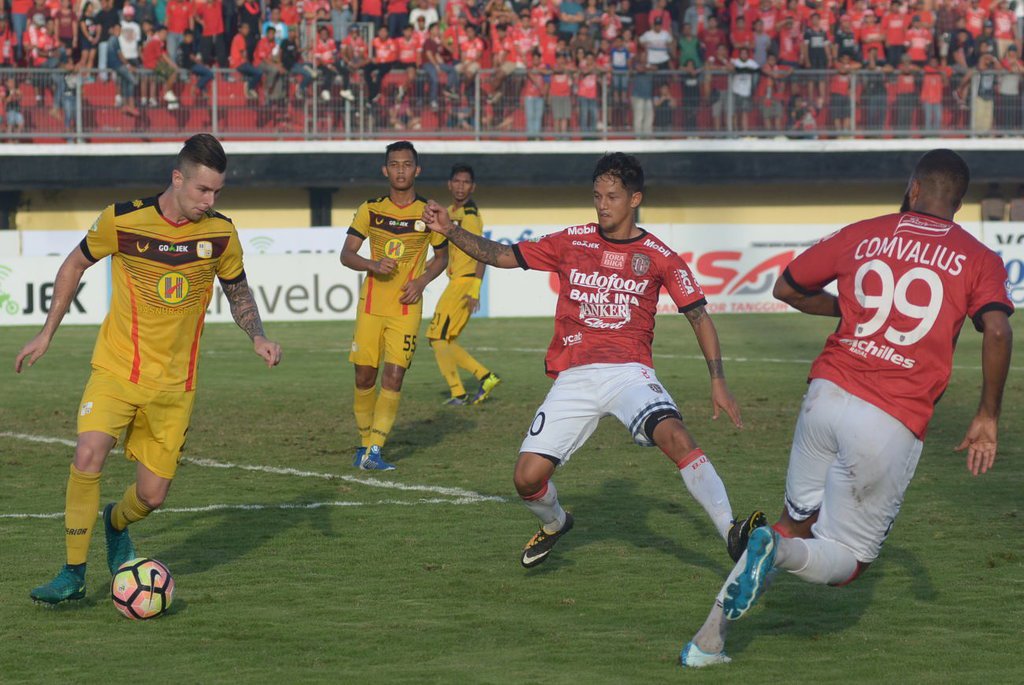Irfan Bachdim di Kartu Merah, Bali United Bantai Barito Putera 5-0