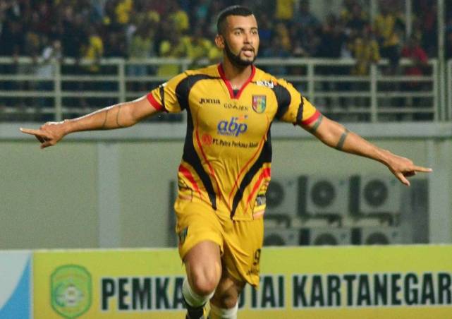 Mitra Kukar Tekuk Sriwijaya FC