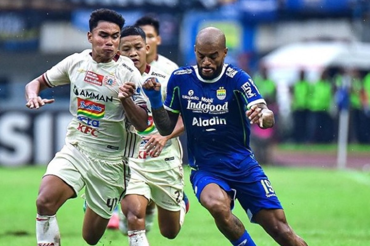 Persib Bandung Bertanding Tanpa Suporter
